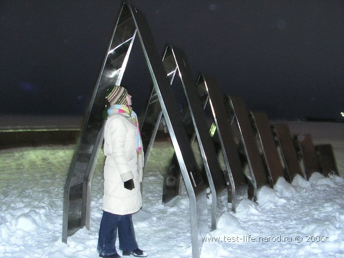 Для перехода к следующей фотографии 
кликнуть мышкой