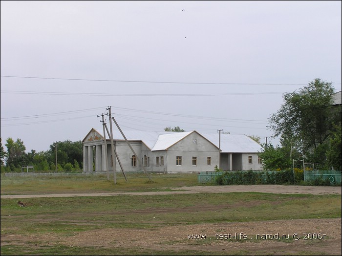 для перехода к следующей фотографии 
кликнуть мышкой
    фото: P8090481.JPG