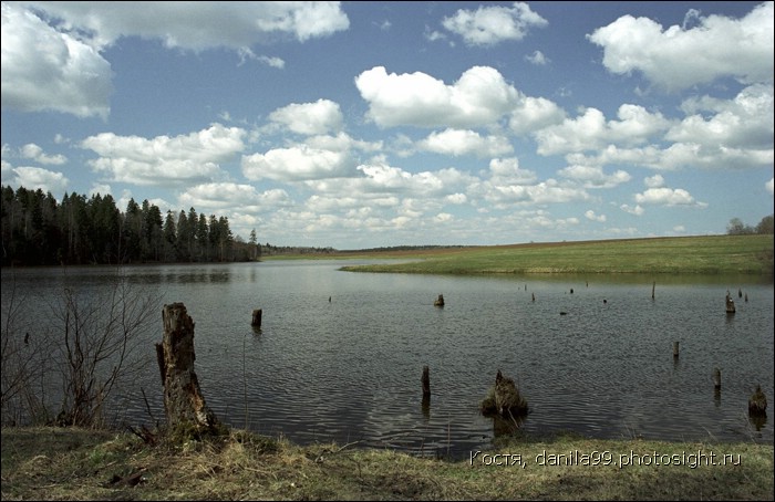 для перехода к следующей фотографии 
кликнуть мышкой