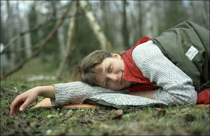 для перехода к следующей фотографии 
кликнуть мышкой