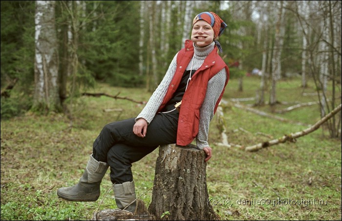 для перехода к следующей фотографии 
кликнуть мышкой