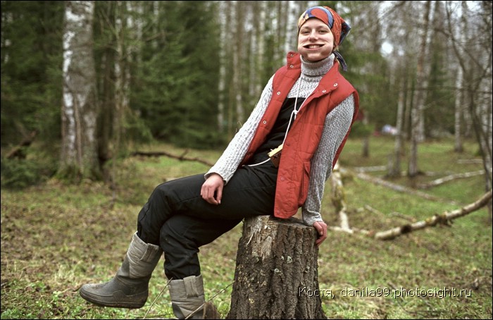 для перехода к следующей фотографии 
кликнуть мышкой