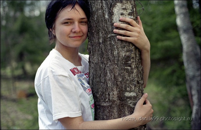 для перехода к следующей фотографии 
кликнуть мышкой