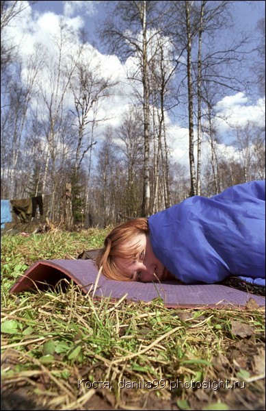 для перехода к следующей фотографии 
кликнуть мышкой