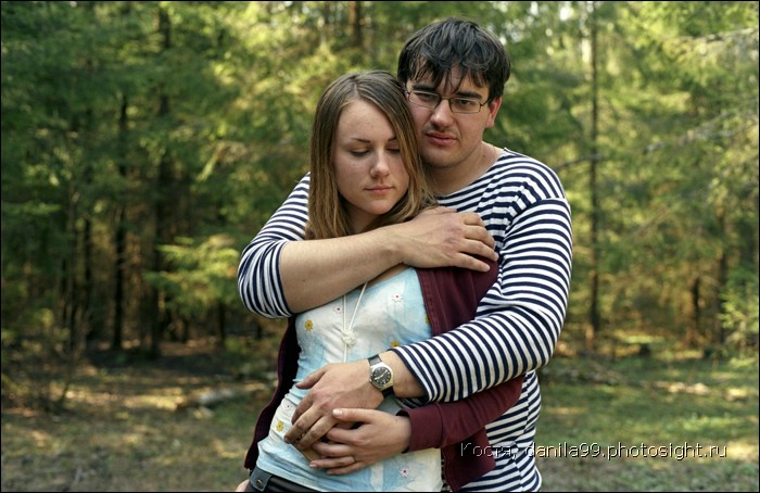 для перехода к следующей фотографии 
кликнуть мышкой