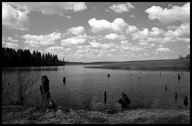 09_Lake_Day_BW